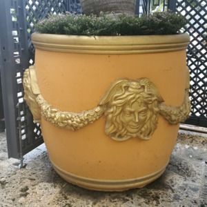 Meet your Posher, Deceree